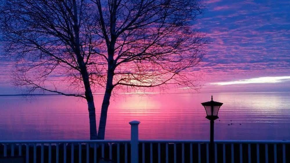 Baymont By Wyndham St. Ignace Lakefront Esterno foto